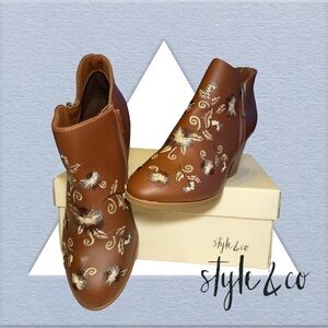 Style & Co. Size 6.5 M Embroidered Masrinaa Ankle Booties New in Box!